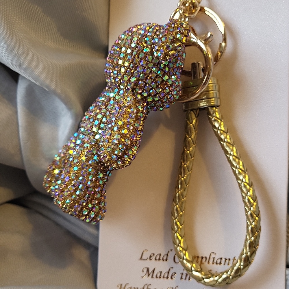 Natasha Gold Crystal Teddy Bear Keychain Bag Charm Wristlet Brand New Rt Lp m - Picture 4 of 4